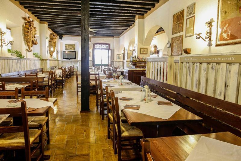 Dogana Vecchia - Hotel & Residence B&B Ristorante & Pizzeria Тривиньяно-Удинезе Экстерьер фото