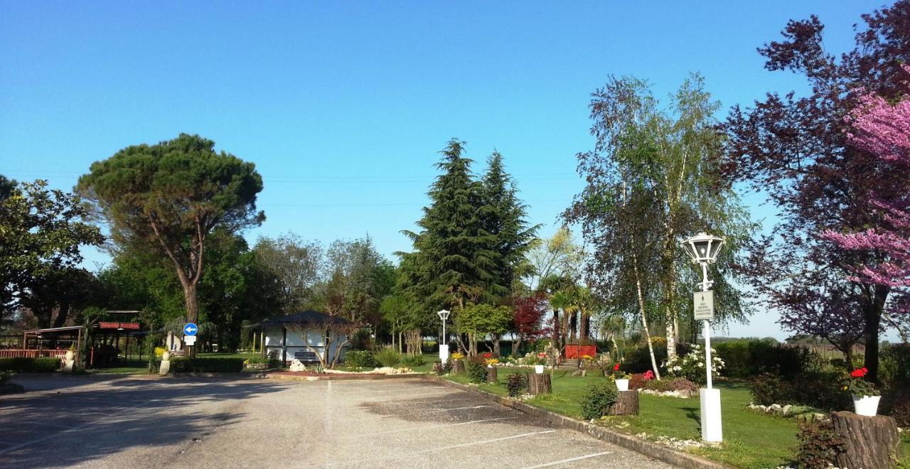 Dogana Vecchia - Hotel & Residence B&B Ristorante & Pizzeria Тривиньяно-Удинезе Экстерьер фото